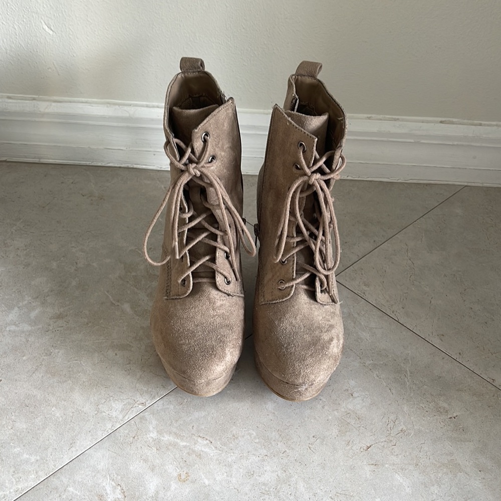 Women’s ancle boots - Picture 5 of 6